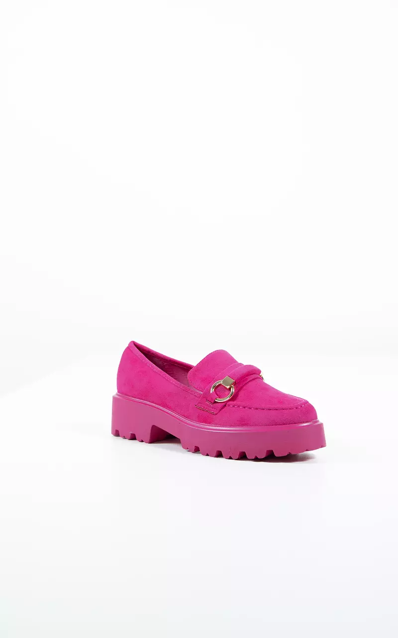 Suede look loafers with gold-coloured details Fuchsia