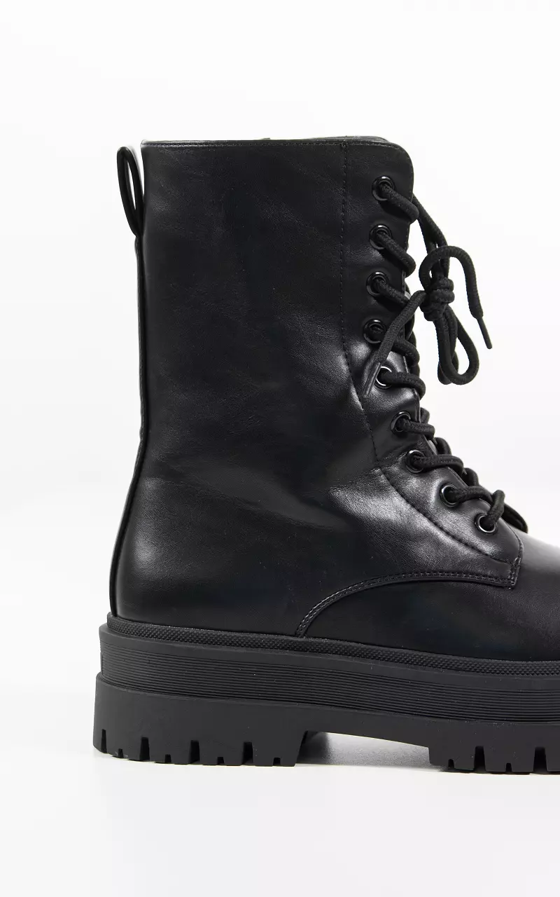 Leather look boots met veter Zwart