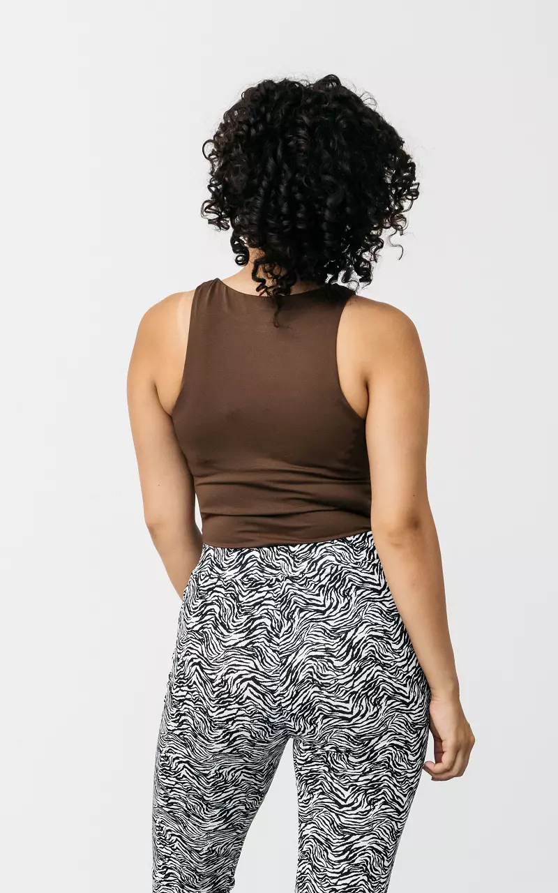 Body with round neck Dark Brown