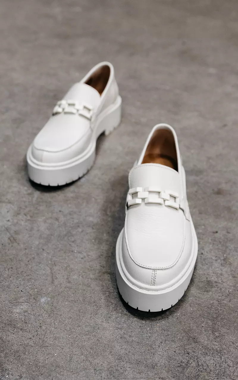 Leather loafers Cream