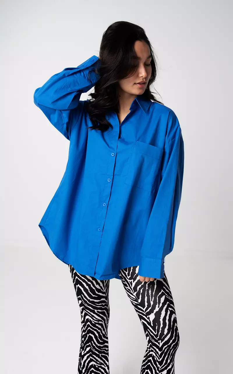 Basic blouse met één borstzak Blauw