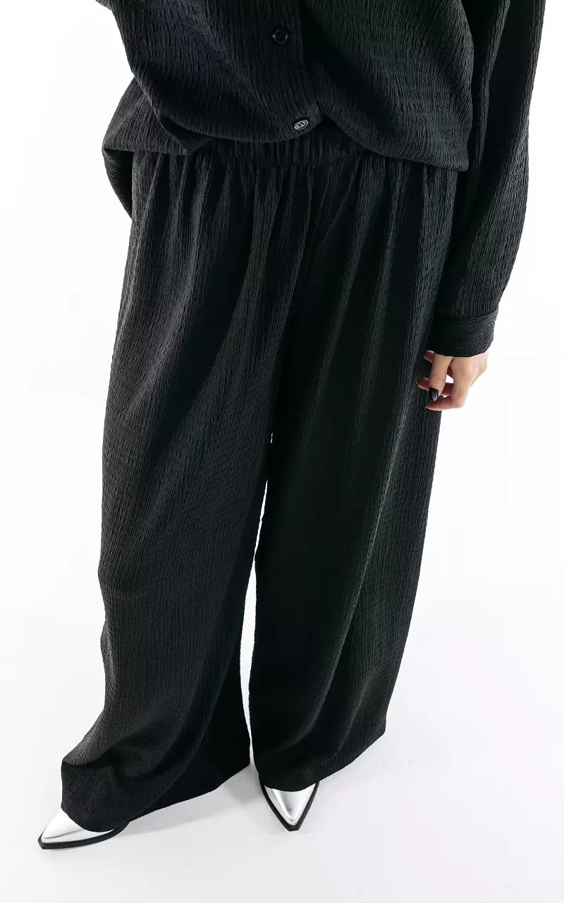Straight fit pants with elastic band Black