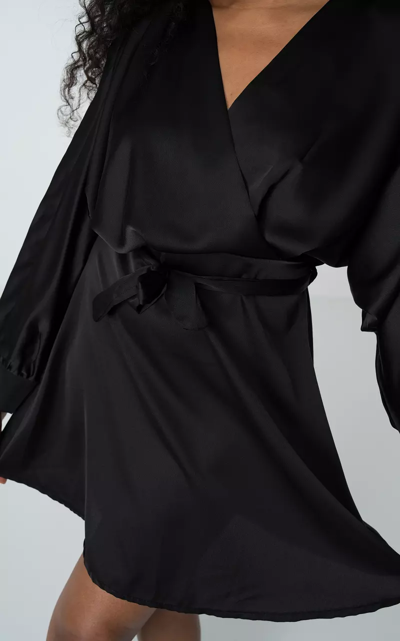 Satin look jurk met strikdetail Zwart