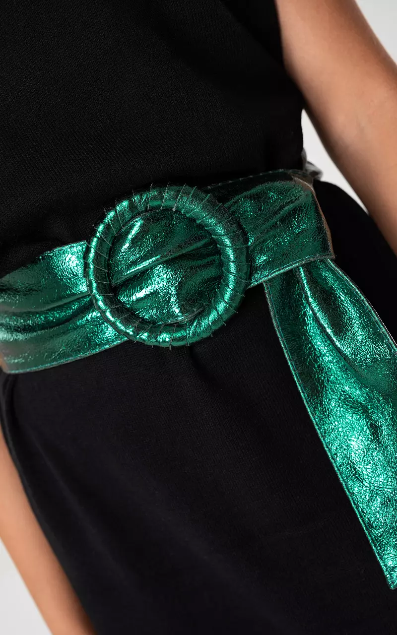 Metallic look belt with round clasp Dark Green