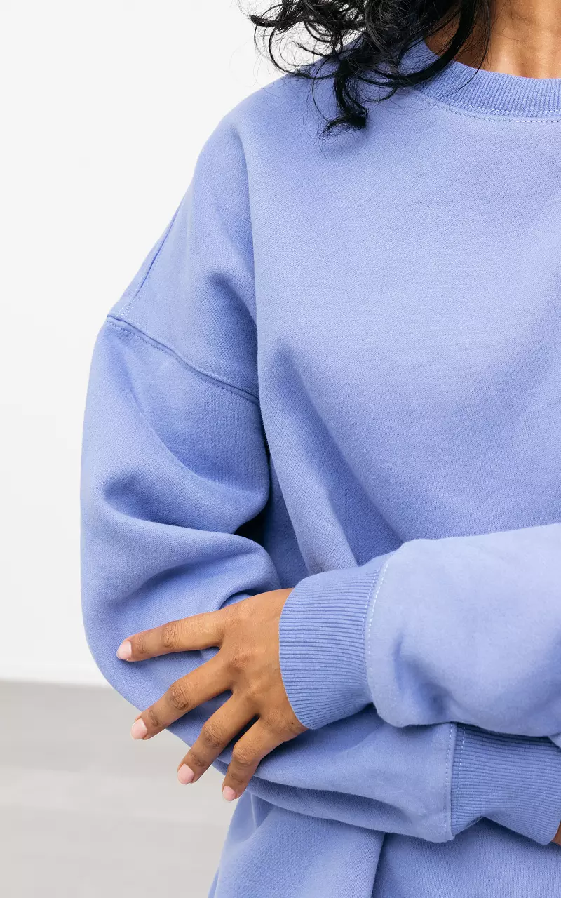 Oversized sweater with round neck Blue
