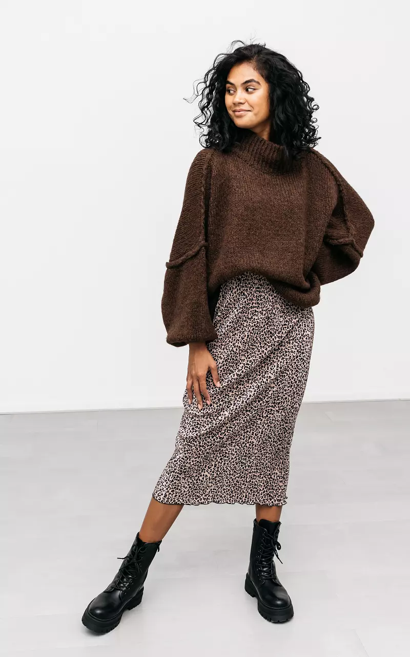Oversized woolen sweater Brown