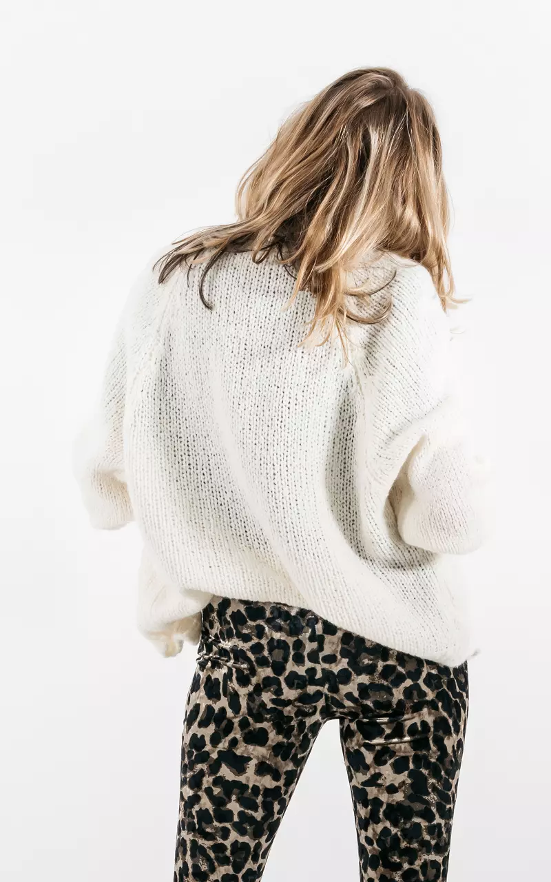 Knitted cardigan White