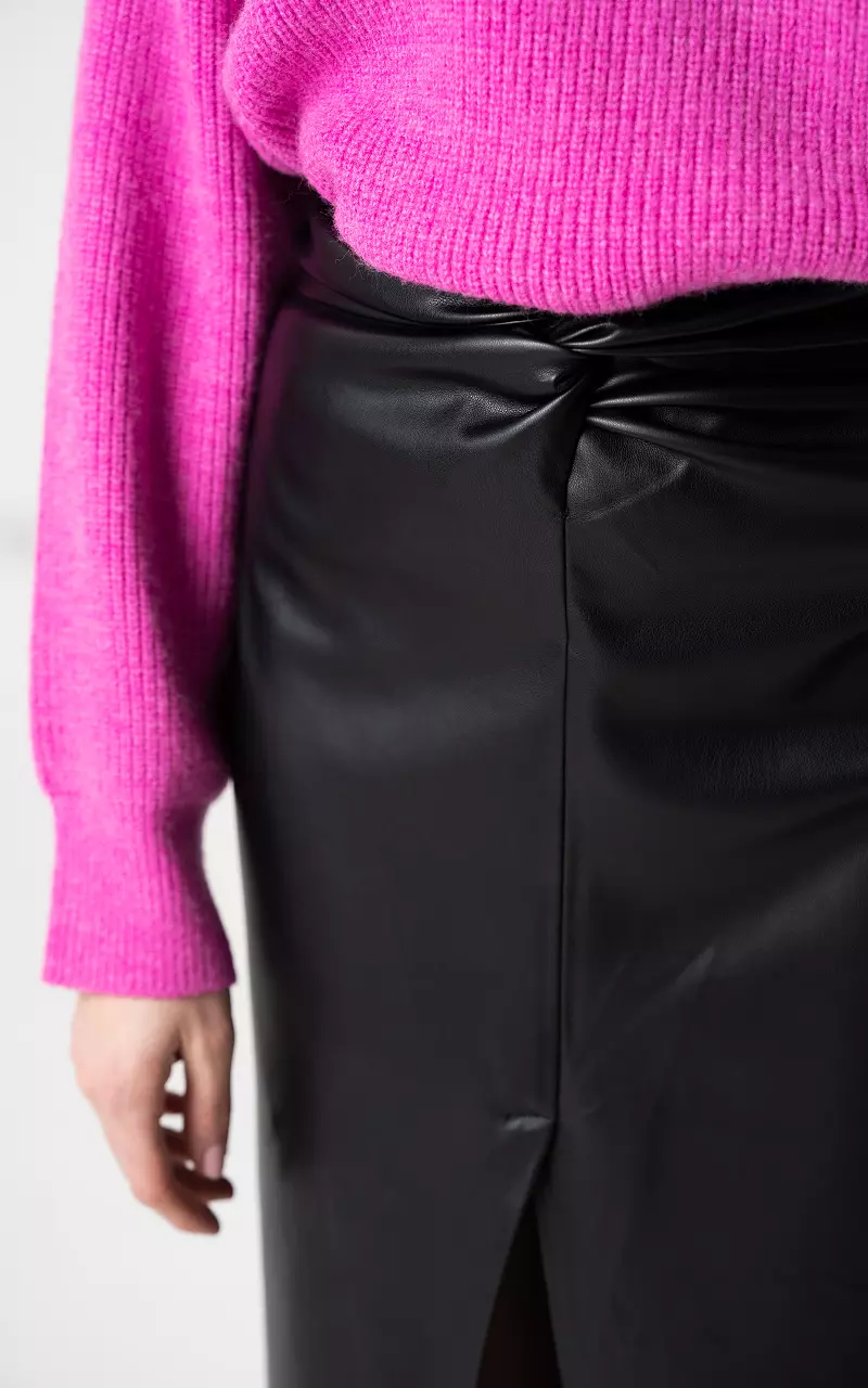 Leather-look skirt with split Black