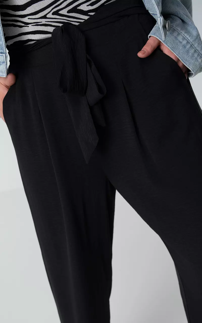 Wide leg pants with tie Black