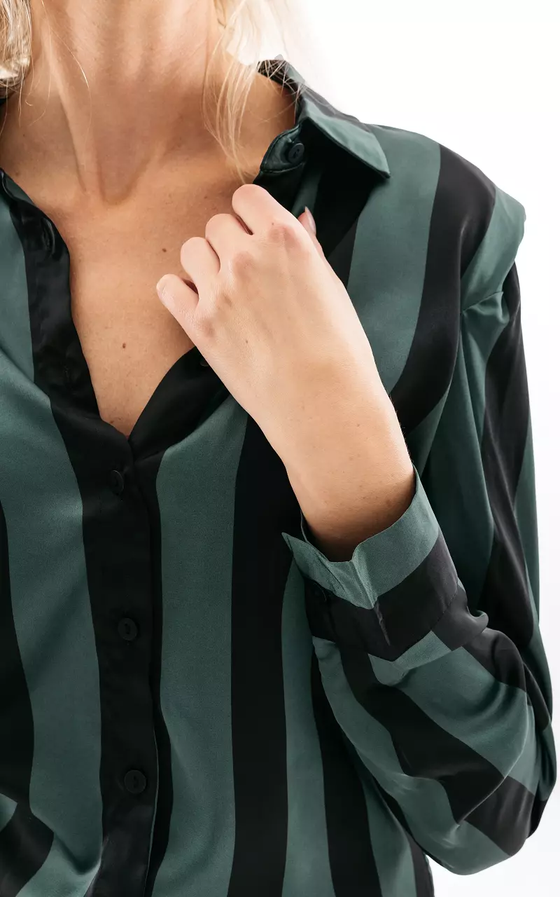 Satin-look blouse with shoulder pads Green Black
