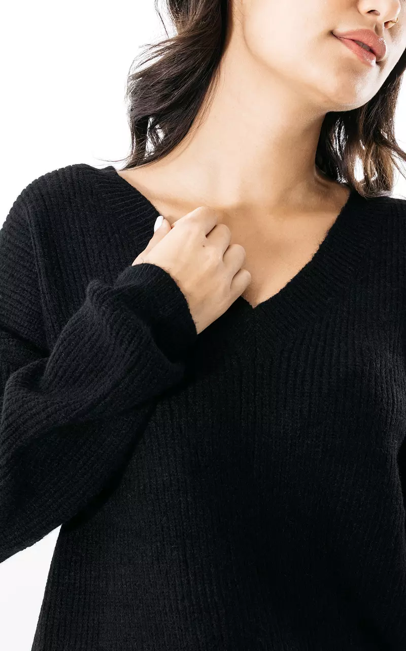Sweater with v-neck Black