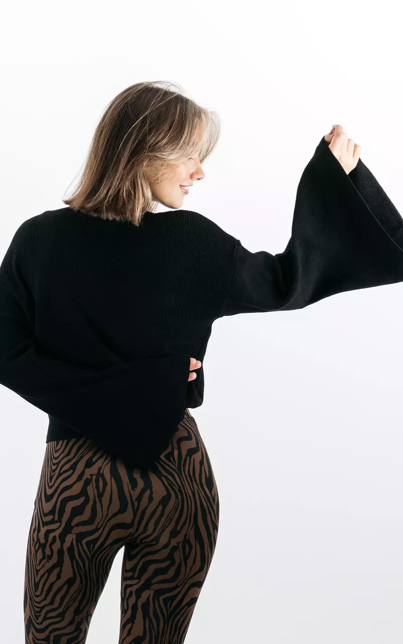 Sweater with flared sleeves Black
