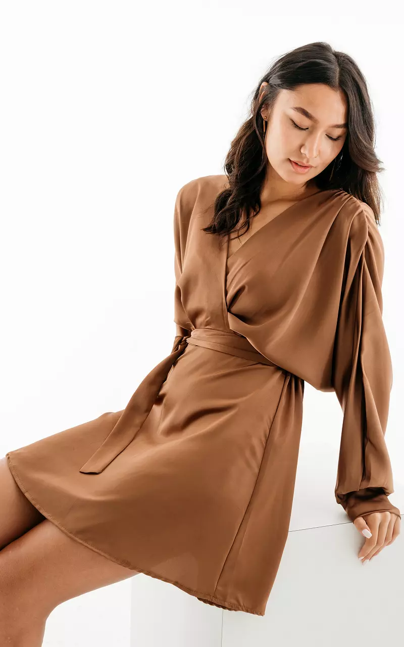 Satin-look dress with tie Light Brown