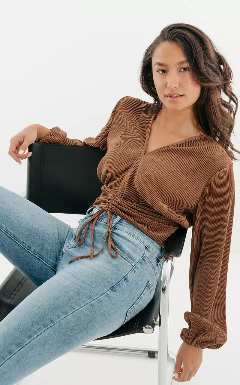 Pleated top with v-neck Dark Brown