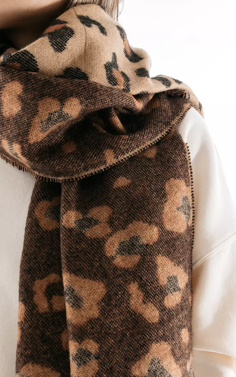 Zachte shawl met leopard print Leopard