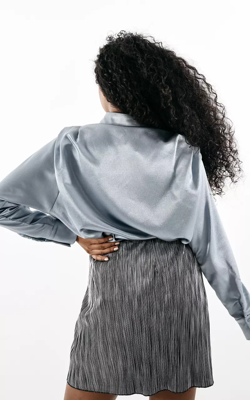 Satinlook-Bluse mit Schulterpolstern Hellblau