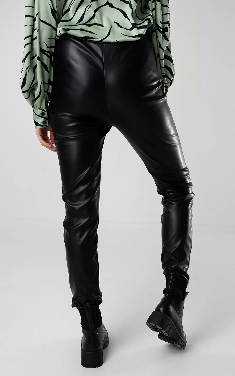 Leather look broek Zwart