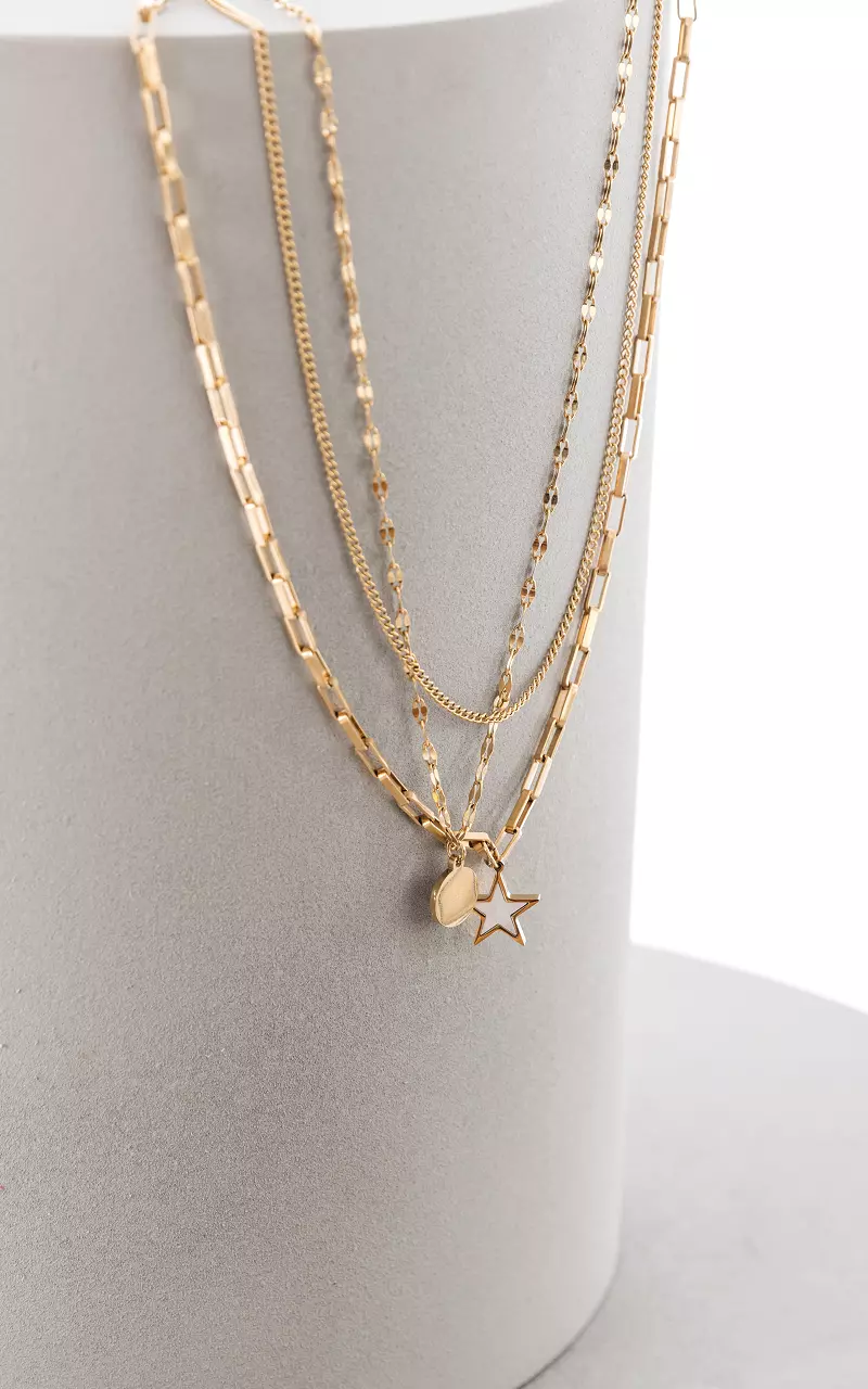 3-layer necklace with pendants Gold