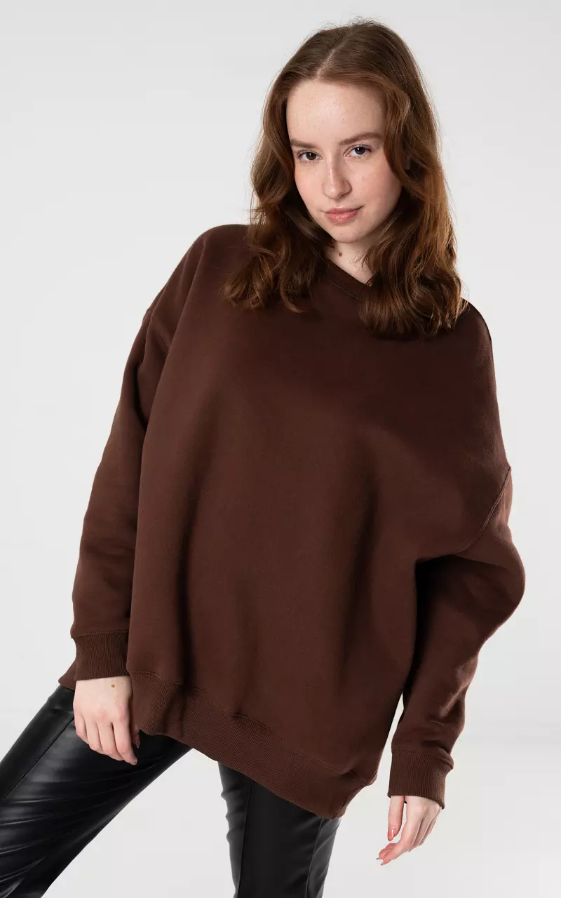 Oversized Pullover mit Rundhalsausschnitt Dunkelbraun