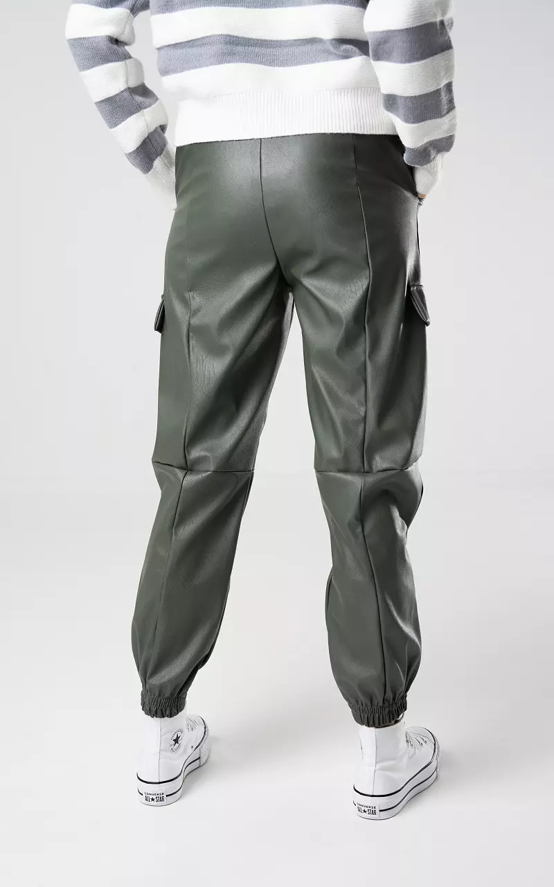 Leather-look cargo pants Dark Green