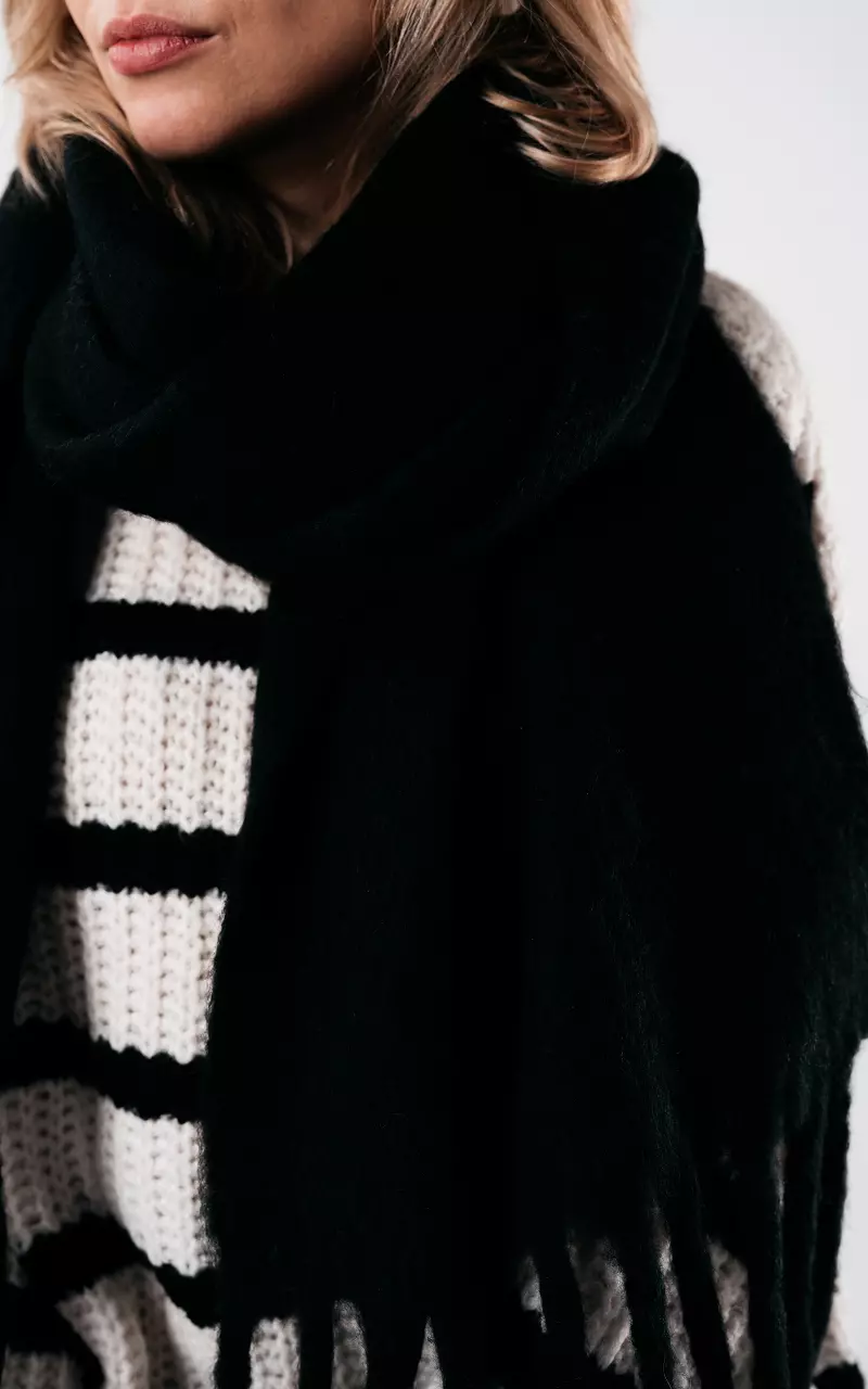 Basic shawl met franjes Zwart