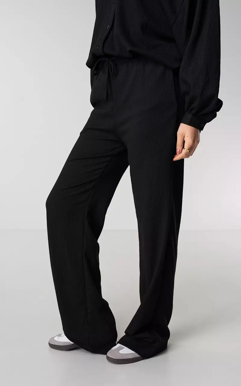 Wide leg pants with tie Black
