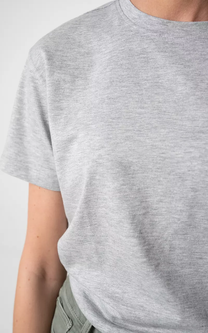 Basic T-Shirt Grau