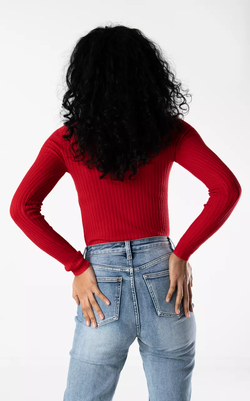V-neck top with collar Red