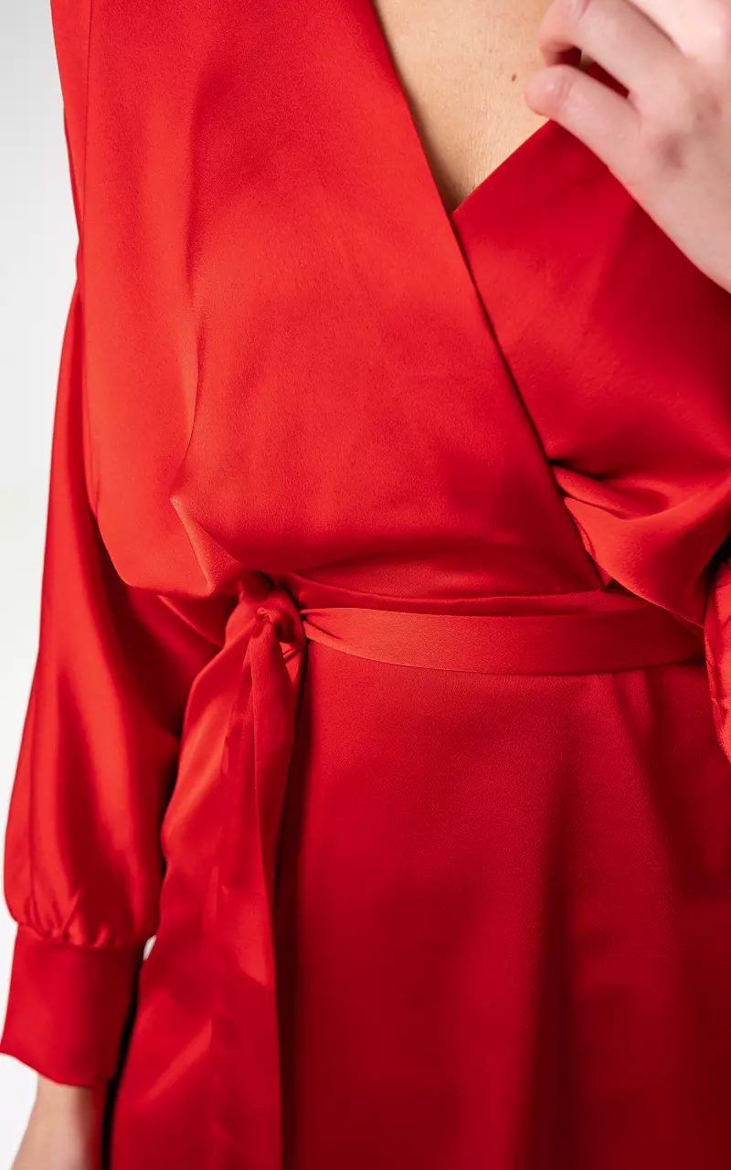 Satin look jurk met strikdetail Rood