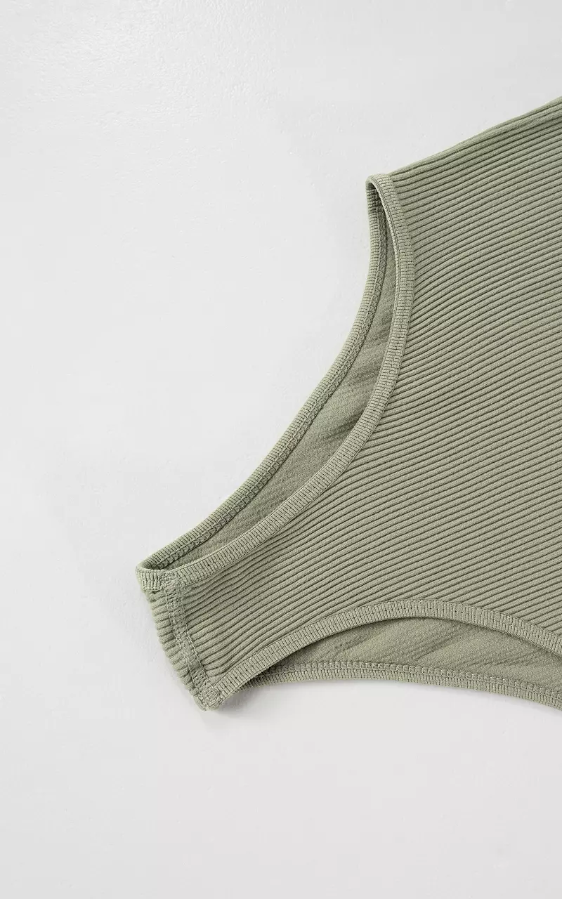 Body with round neck Light Green