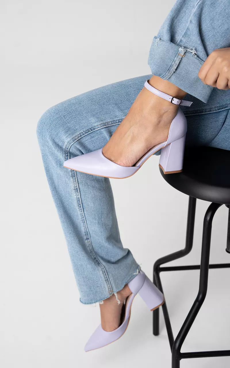 Heels with block heel and adjustable ankle strap Lilac