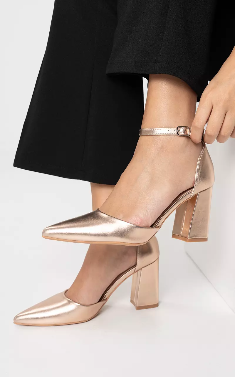 Heels with block heel and adjustable ankle strap Rose