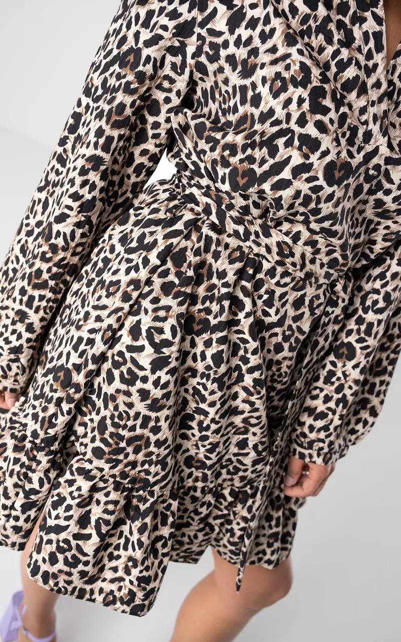 V-hals jurk met print Leopard