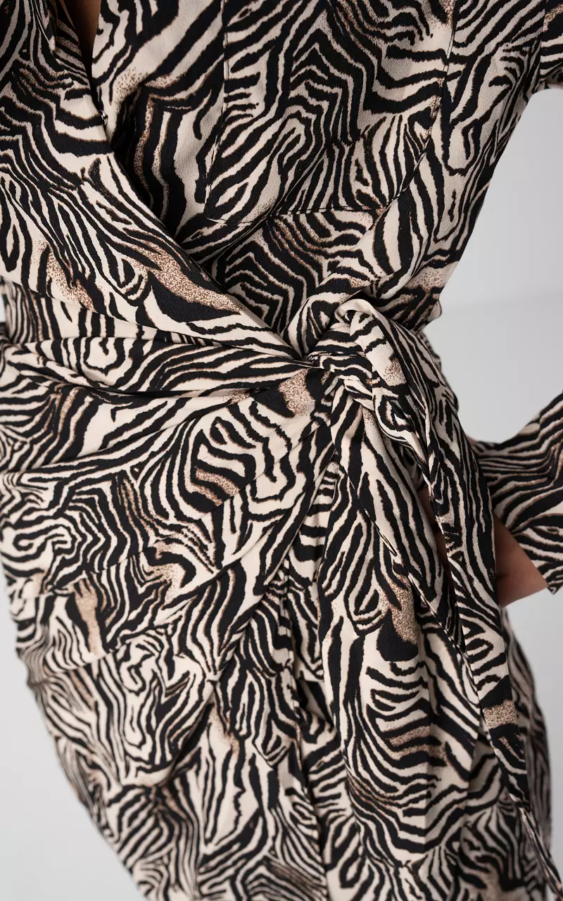 Wrap-around dress with print Black Beige