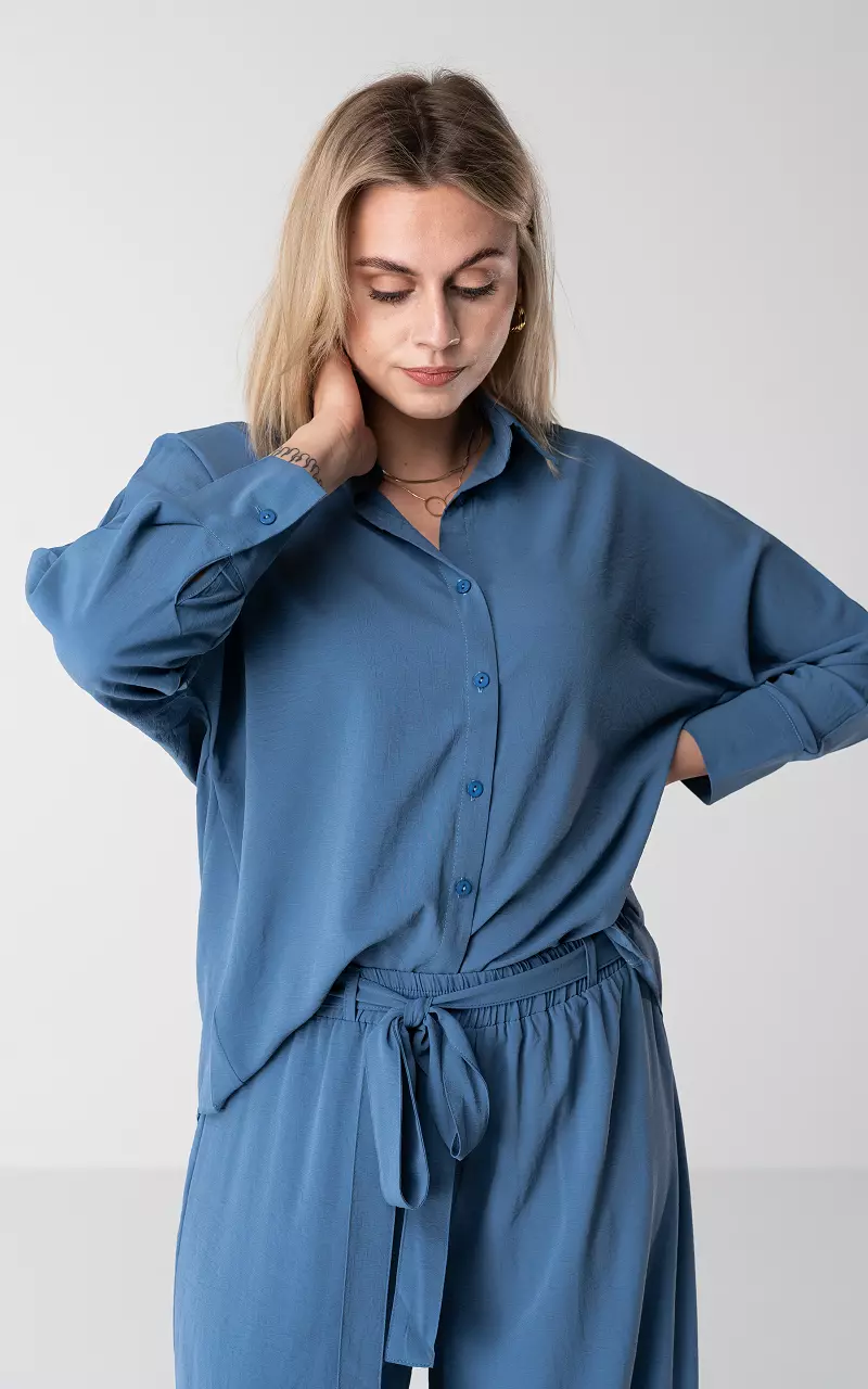Basic Bluse mit Knöpfen Blau