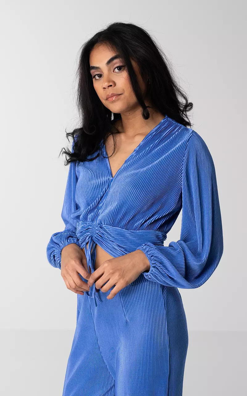 Pleated top with v-neck Blue