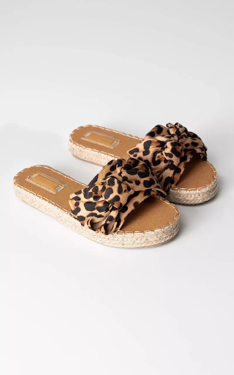 Slip-on sandals with woven soles Leopard