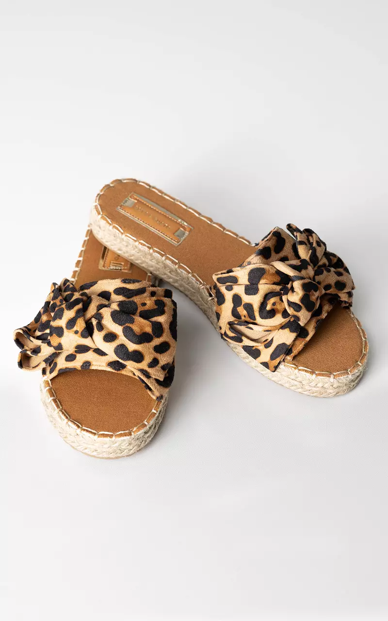 Slip-on sandals with woven soles Leopard