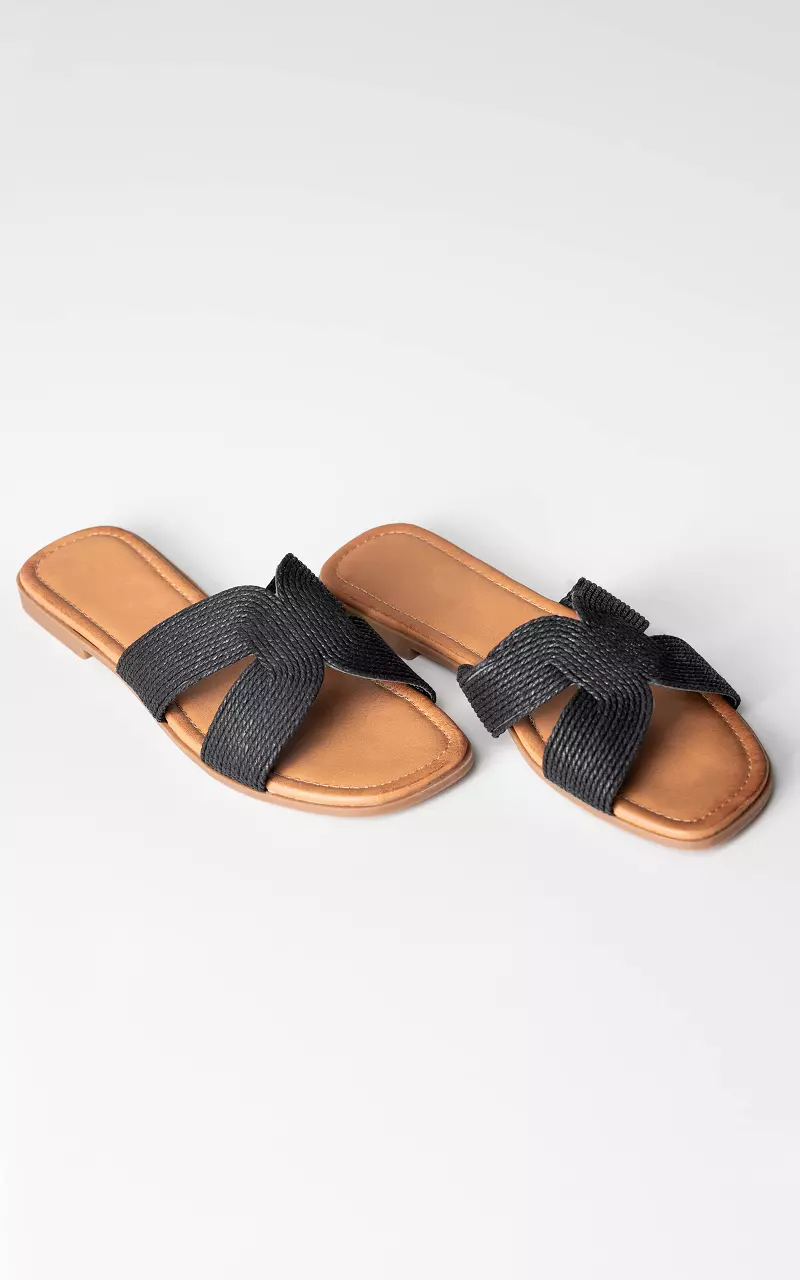 Slippers with braided band Black