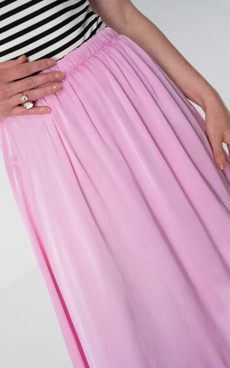 Satin-look maxi skirt Light Pink