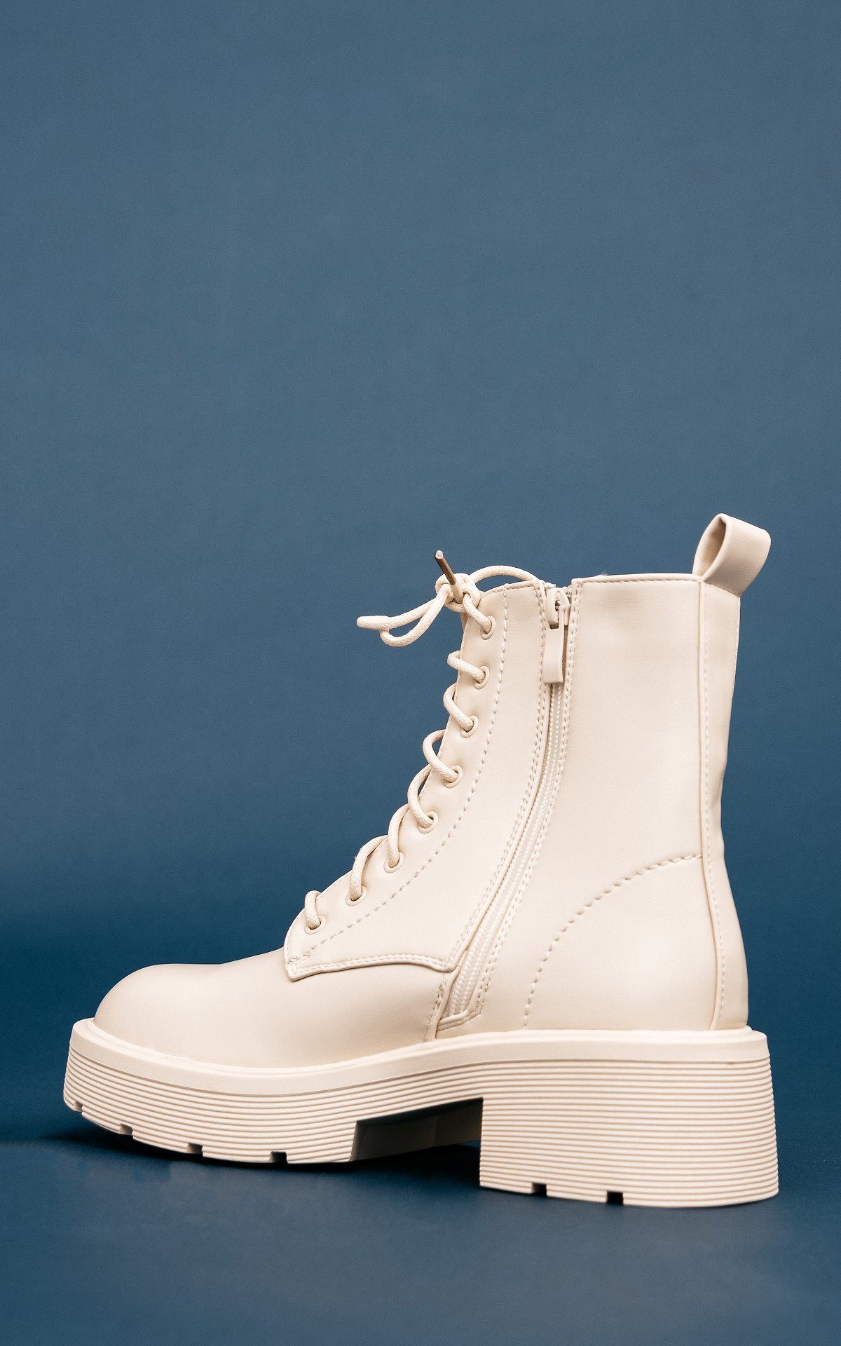 Leather look laceup boots Beige Guts & Gusto