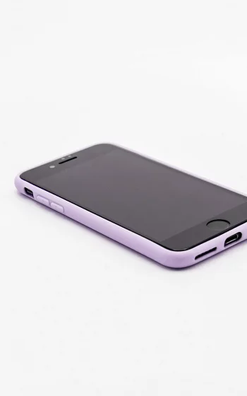 Silicone iPhone case with neck cord lilac