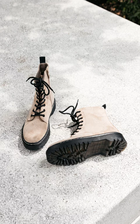 Suéde-look, lace-up boots taupe