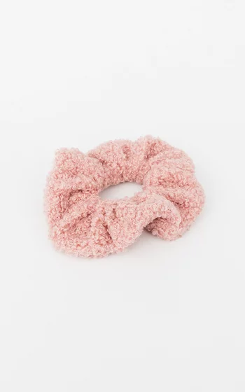 Teddy-look scrunchie light pink