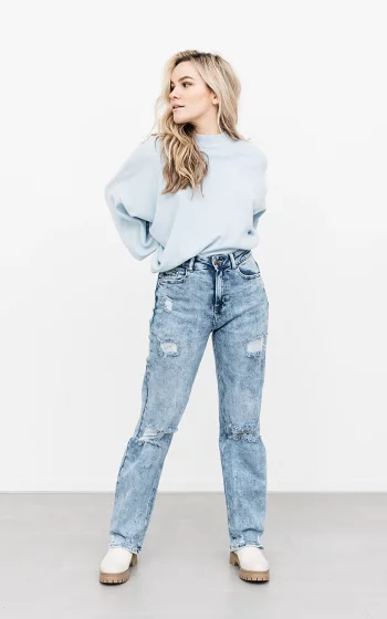 Straight Fit Jeans mit Destroyed Details 