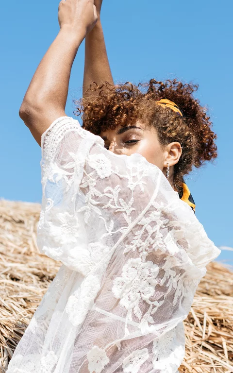 Lace kimono cream