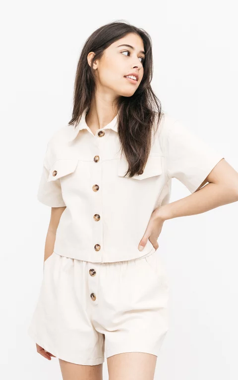 Shorts with pockets beige