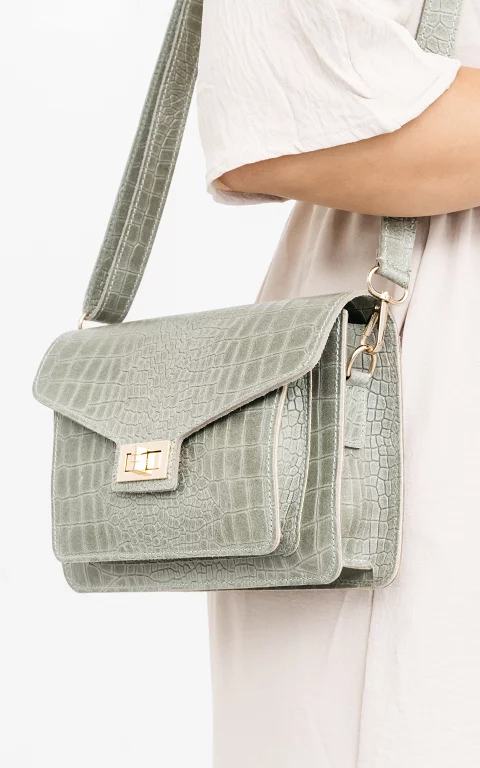 Leather bag with gold-coated details green