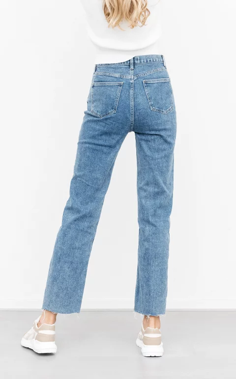 Straight leg jeans 