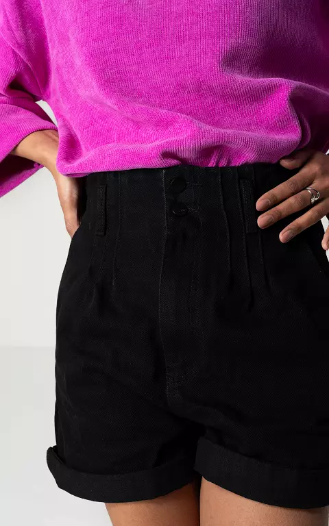 Paperbag-Shorts mit verspielten Details schwarz
